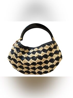 A New Day Woven Straw Shoulder Bag Black Cream Resin Handle Coastal Chic